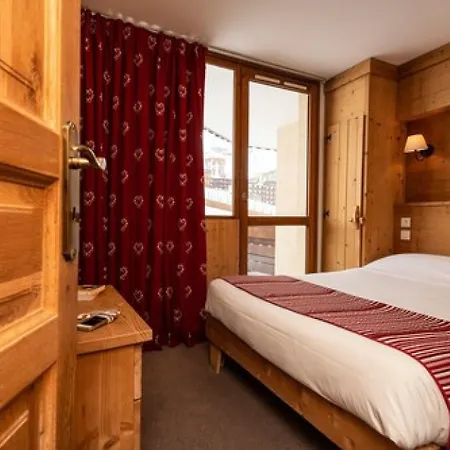 Le Chamois D'or Aparthotel 3*